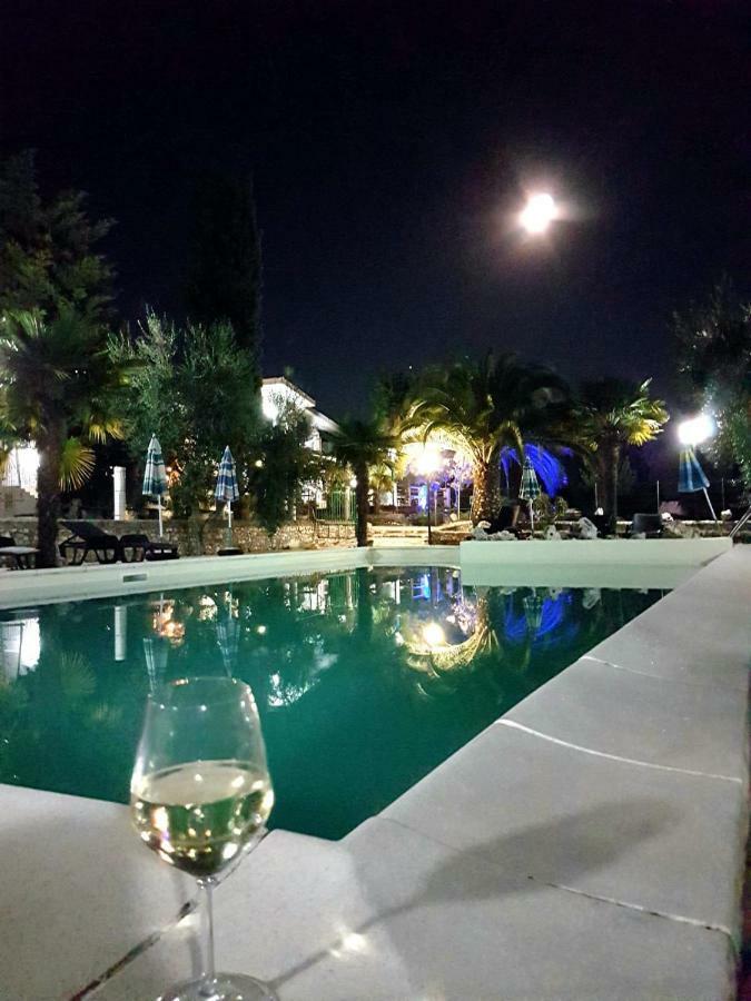 فندق Vila Sejuda بيسْكيتْشّي المظهر الخارجي الصورة